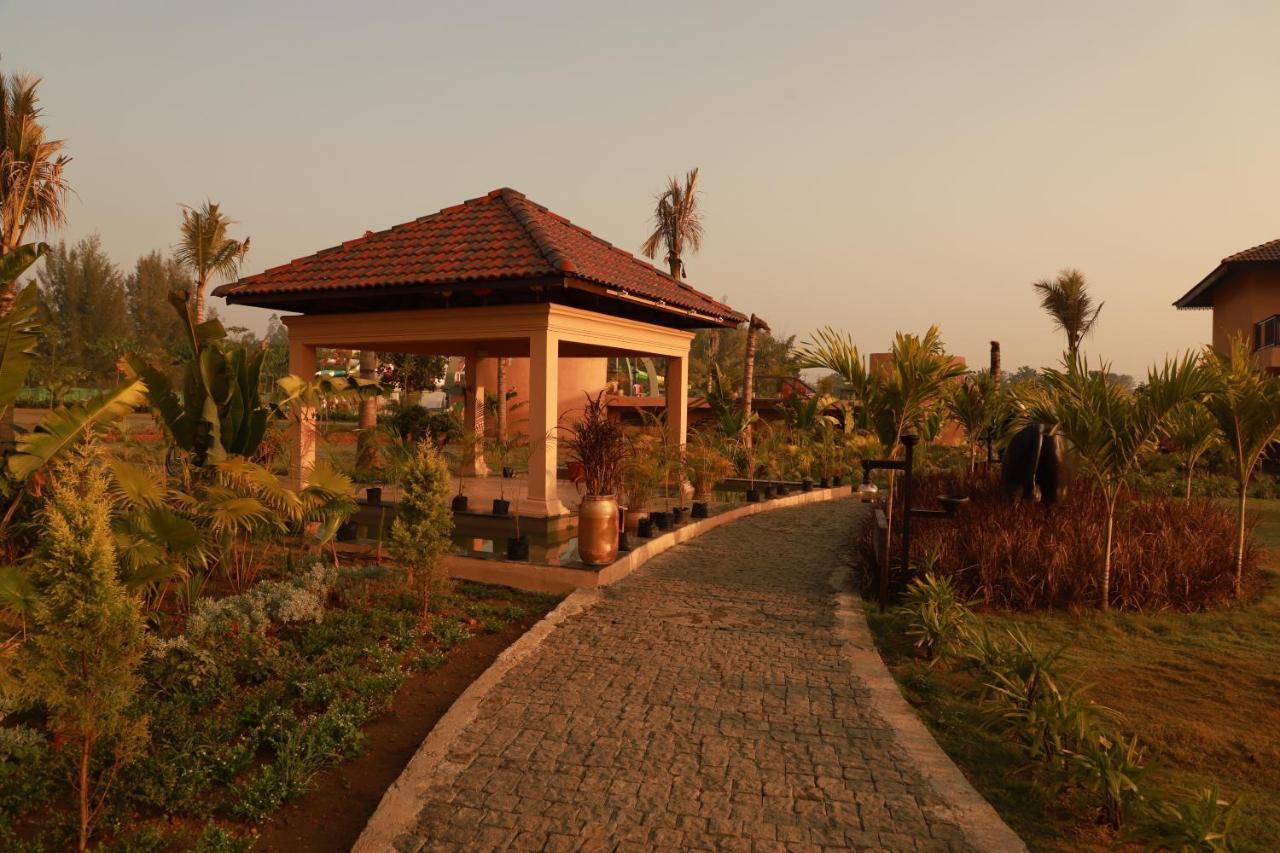 The Pench International Hotel Khawasa Exterior photo
